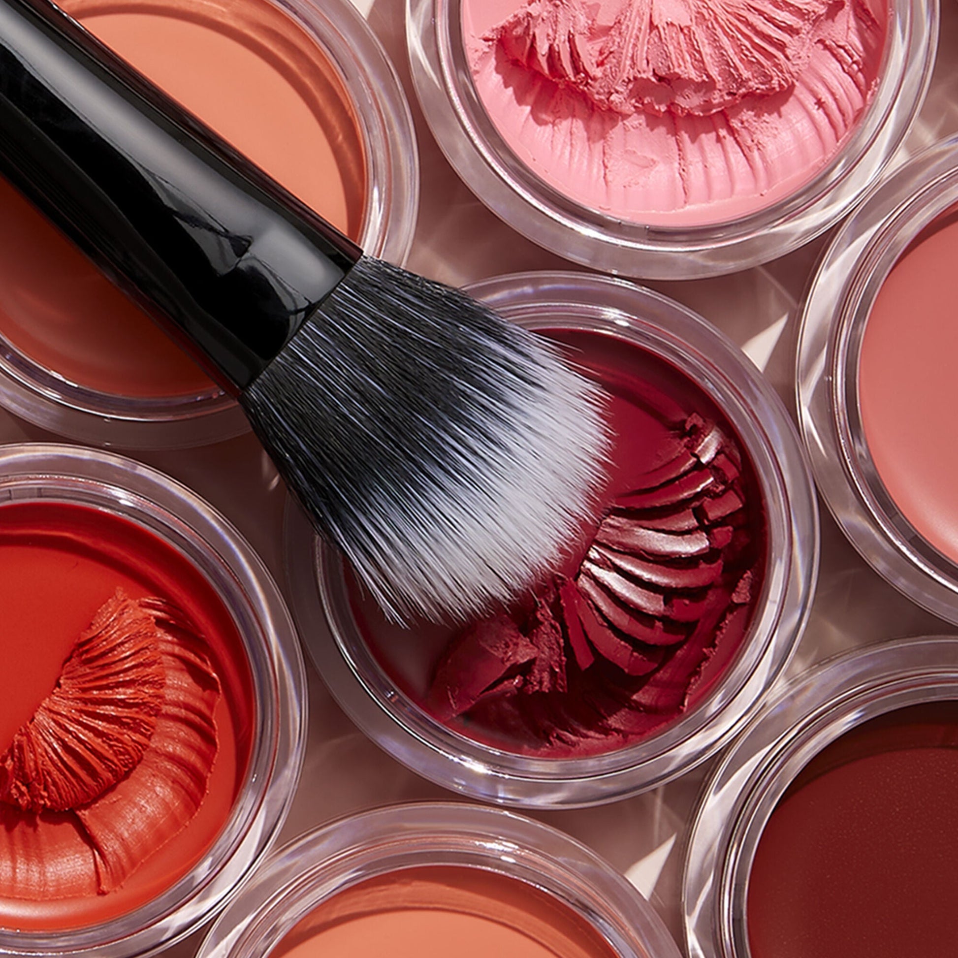 putty-blush-brush-n4 011321_PuttyBlush-Brush_V2_COMP_Final_IGF2.jpg