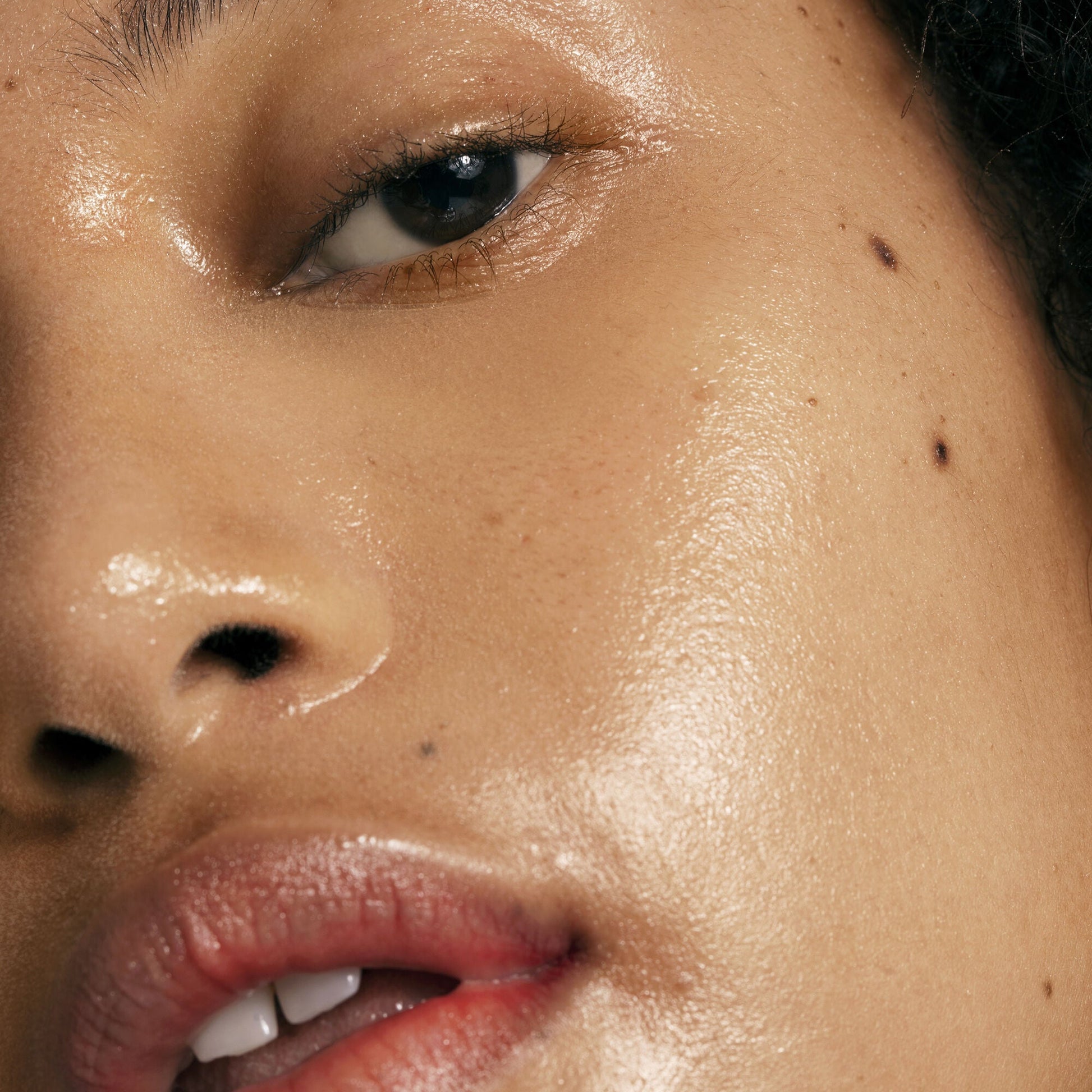pure-skin-toner-u3 0122_Elf-Pure_Cindy_002_IGF.jpg