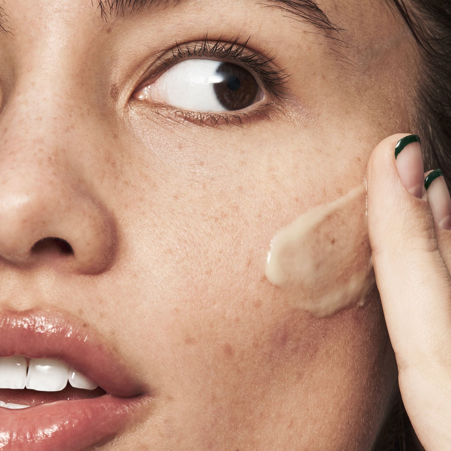 blemish-breakthrough-acne-calming-water-cream-n8 021522_Isabella_Acne_After_0462_FINAL_IGF_9e5f70b6-f47c-4bf3-9a7f-a9f223867f61.jpg