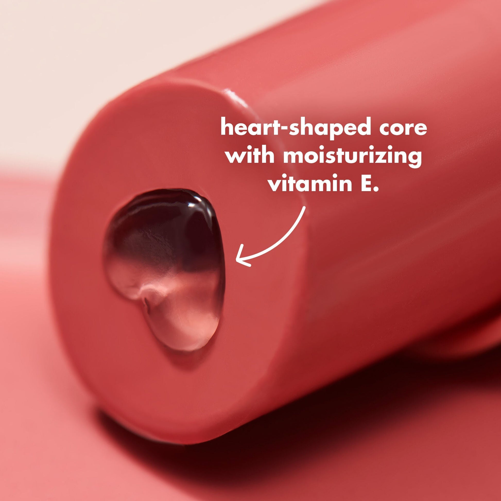 hydrating-core-lip-shine-f7 0326_EDU_HydratingCoreLipShine_PRODUCTINFO_b4236e19-37d0-403e-bb87-078193a88006.jpg