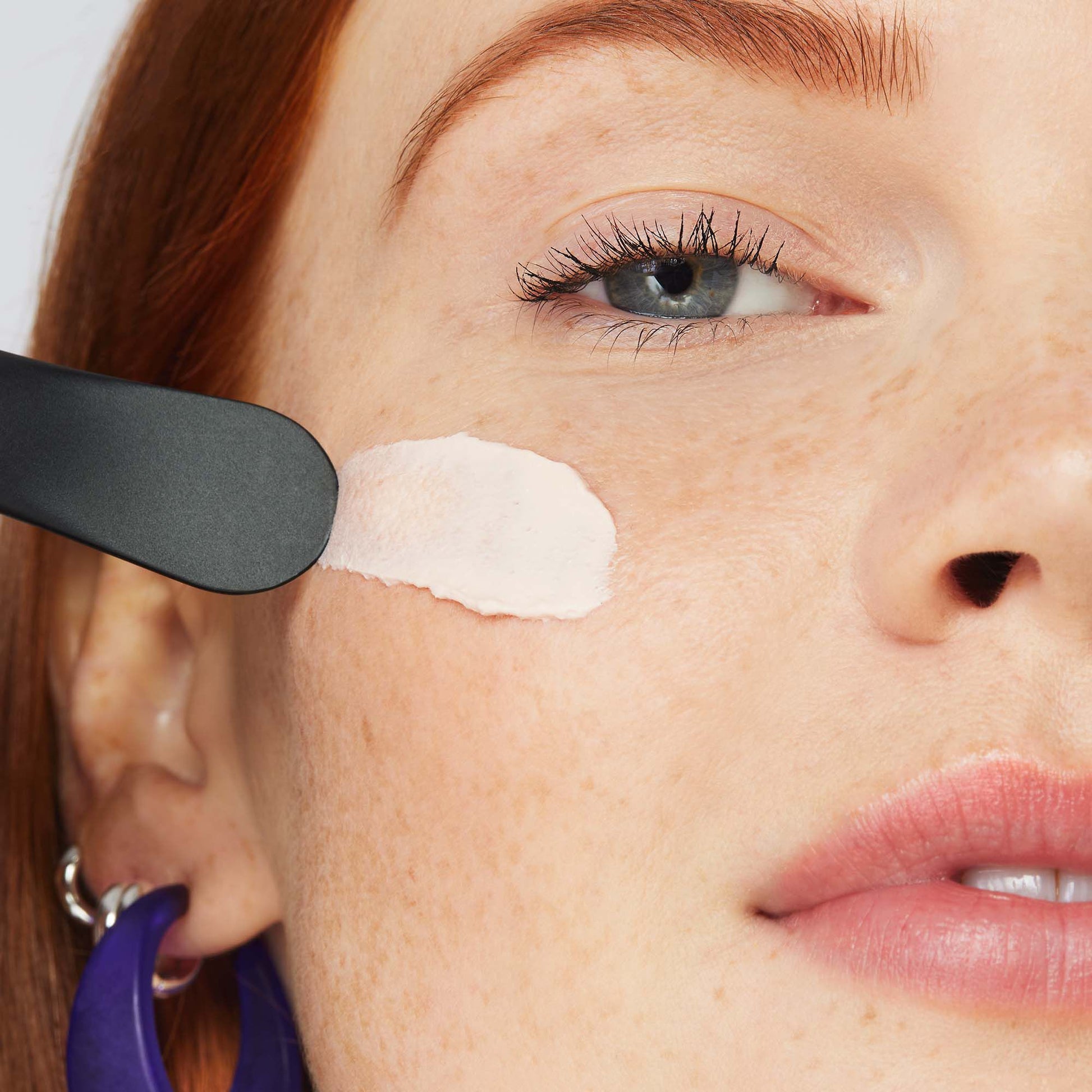 putty-primer-brush-and-applicator-u3 040423_Savannah_PuttyApplicator_0429_FINAL_RGB_IGF.jpg