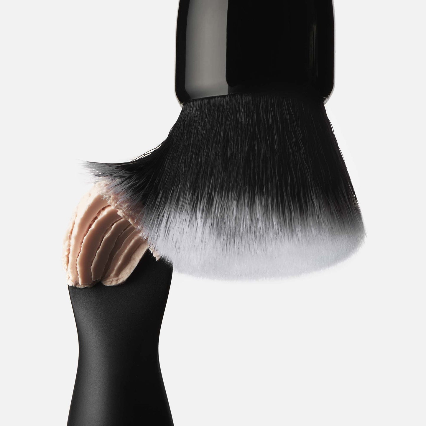 putty-primer-brush-and-applicator-u3 040523_SL_PuttyApplicator_0025_FINAL_RGB_IGF.jpg