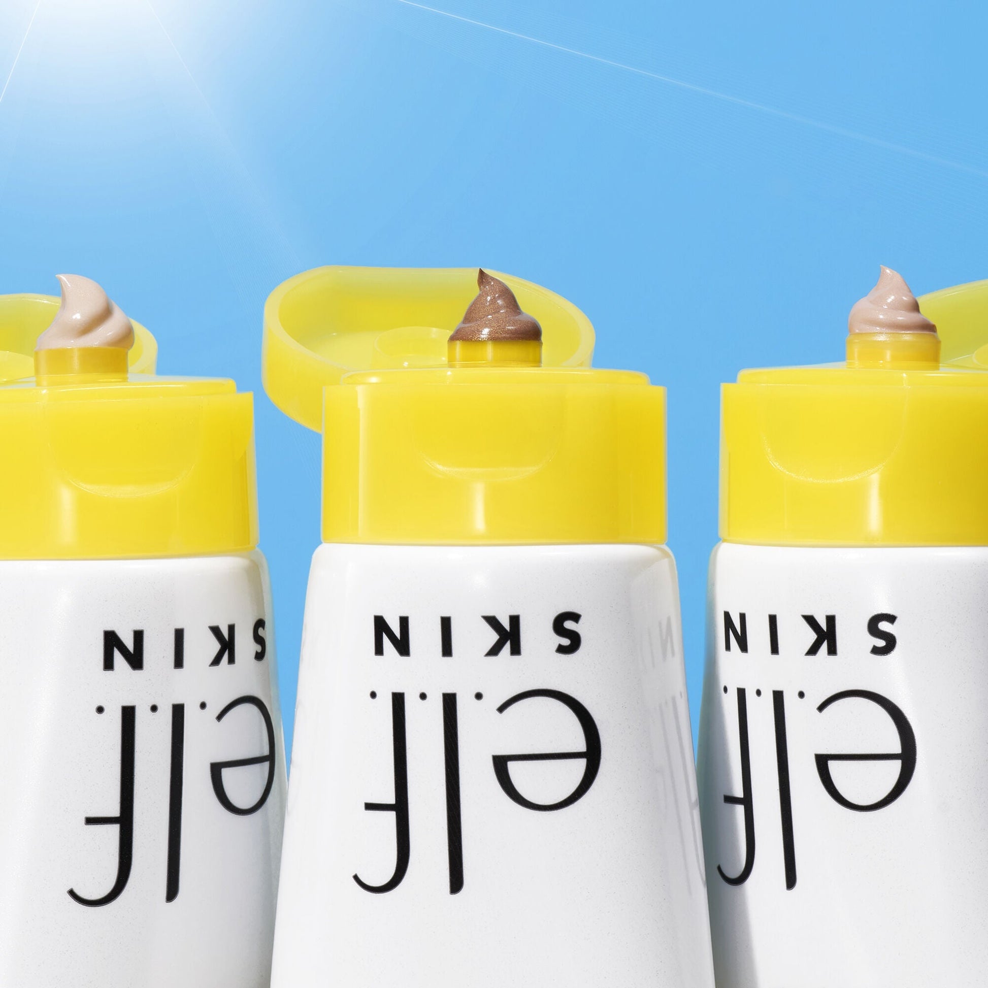 suntouchable-whoa-glow-spf-30-x3 042423_WhoaGlow_Macro_Main-2_IGF.jpg