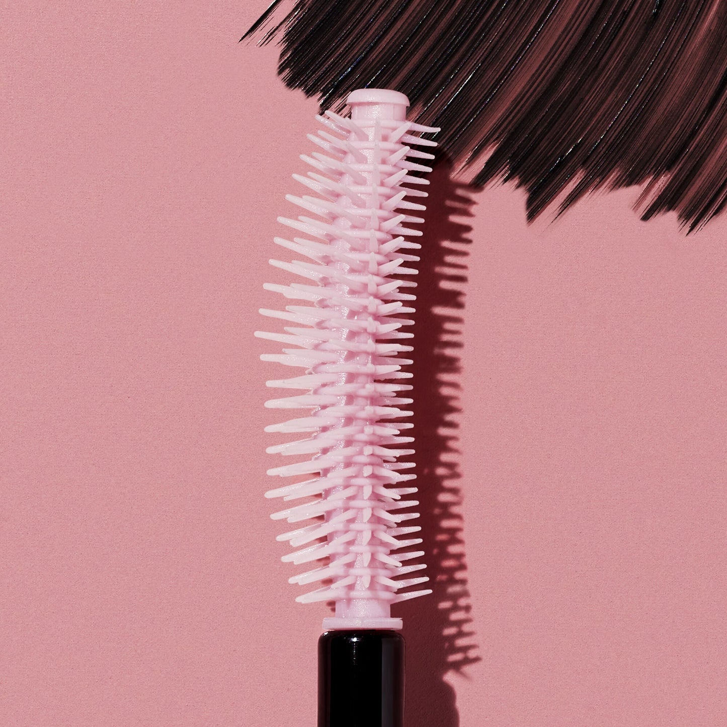 lash-n-roll-mascara-w0 053122_SL_LashNRollWand_RGB_IGF.jpg