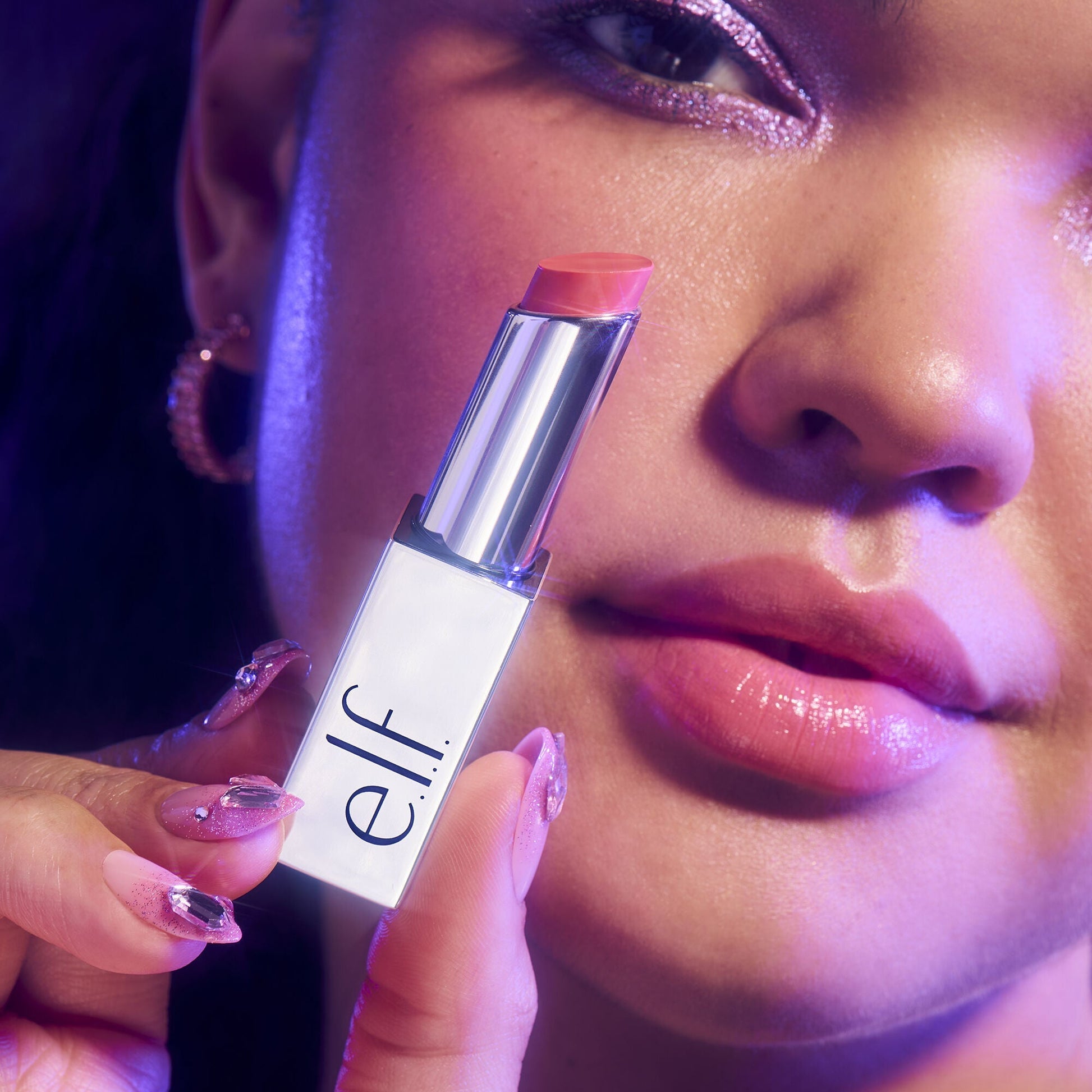 glow-reviver-lip-oil-stick-v9 072225_Breanna_SlipStick_1236_2000x2000_4adb6d91-4349-4c16-9f8e-036611f762d8.jpg