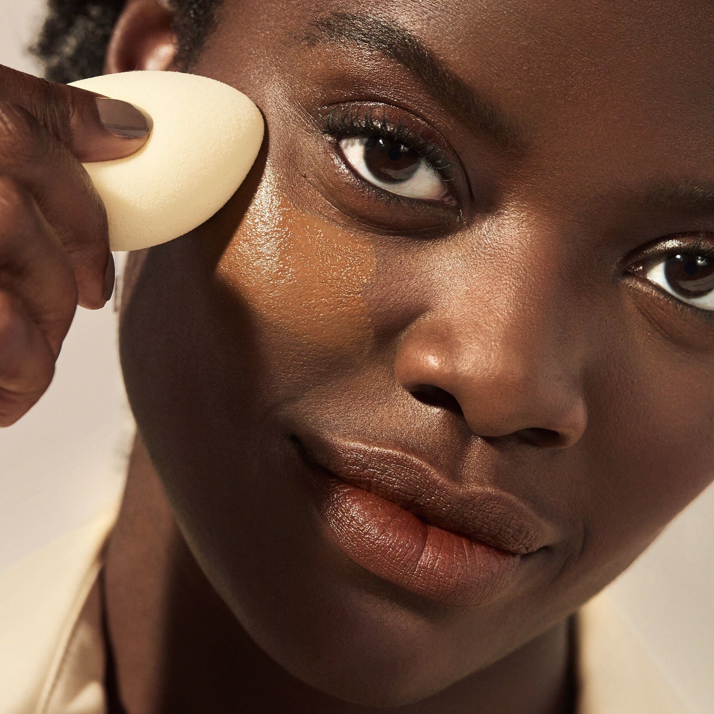 camo-concealer-sponge-g2 07292020_Wemi_HydratingCamo_1765_V4_IGF.jpg