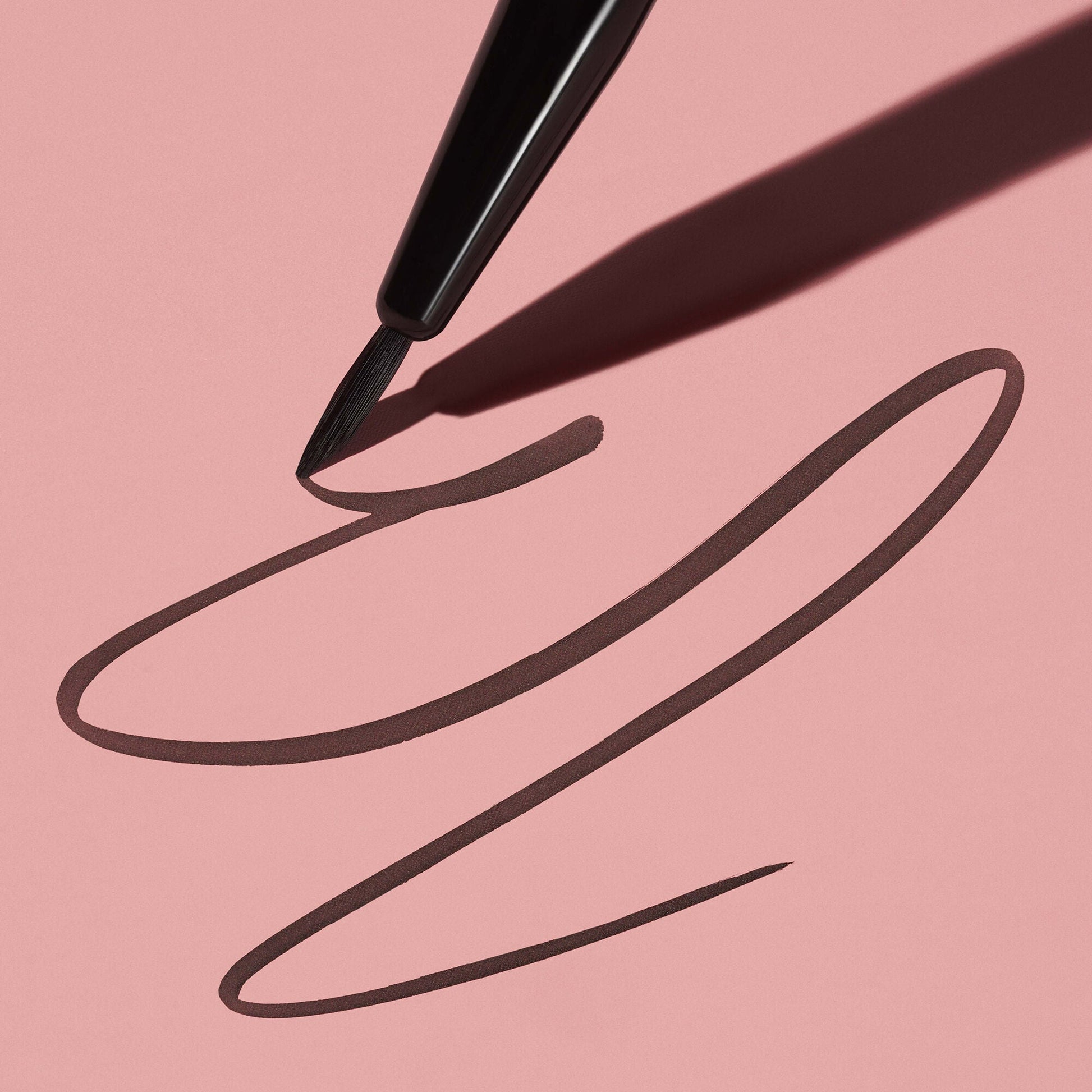ultra-fine-eyeliner-brush-m2 111124_elf_UltraFine_Brush_0057_MAIN-2-HELICON_358_w2QC_IGF.jpg