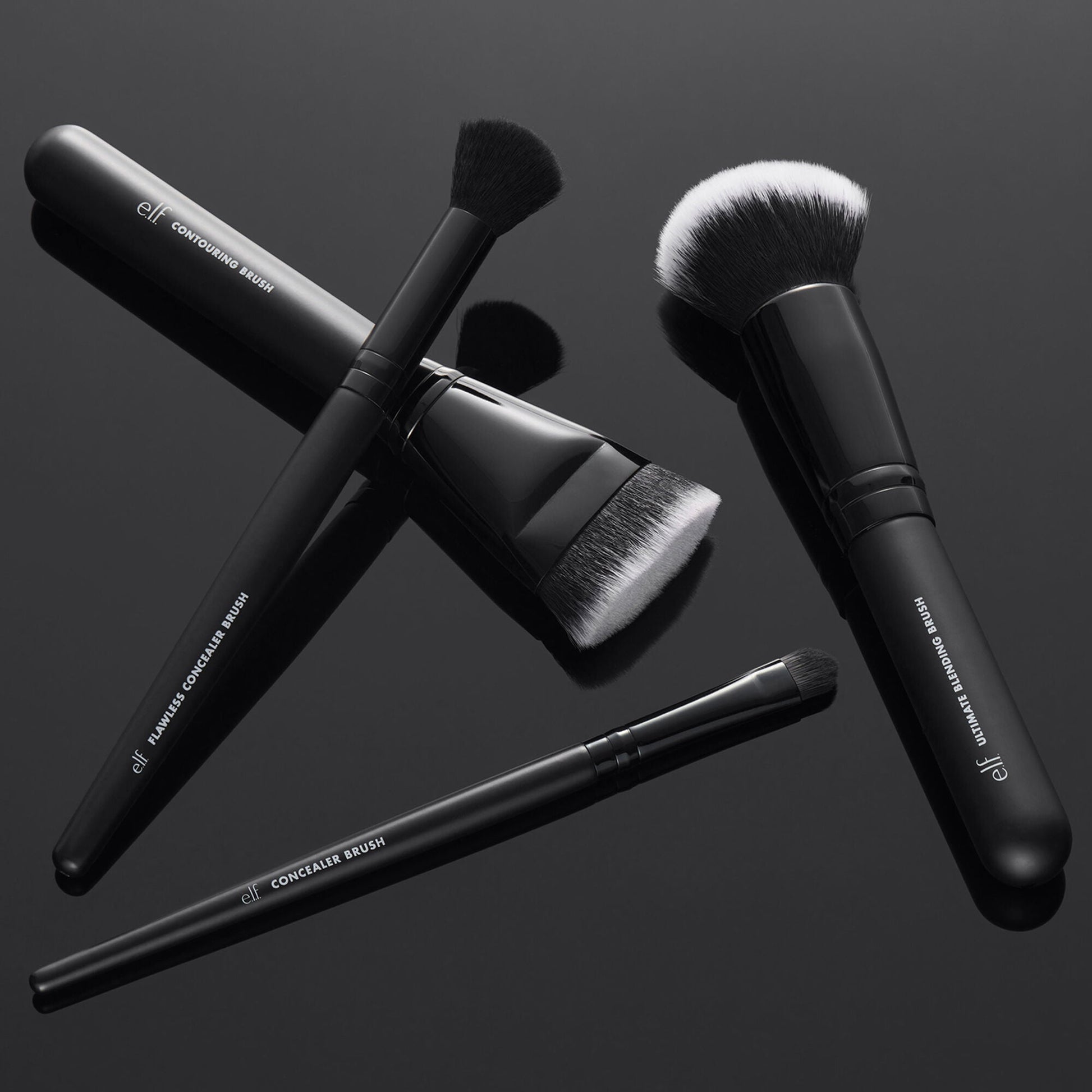 foundation-and-concealer-brush-set-e8 12142020_ComplexionPerfection-FaceBrush_0028_FocusBracket-MAIN_V2_IGF.jpg