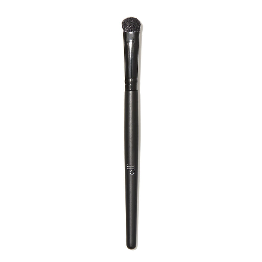 eyeshadow-c-brush-d0 84008_EyeshadowCBrush_v1wA.jpg