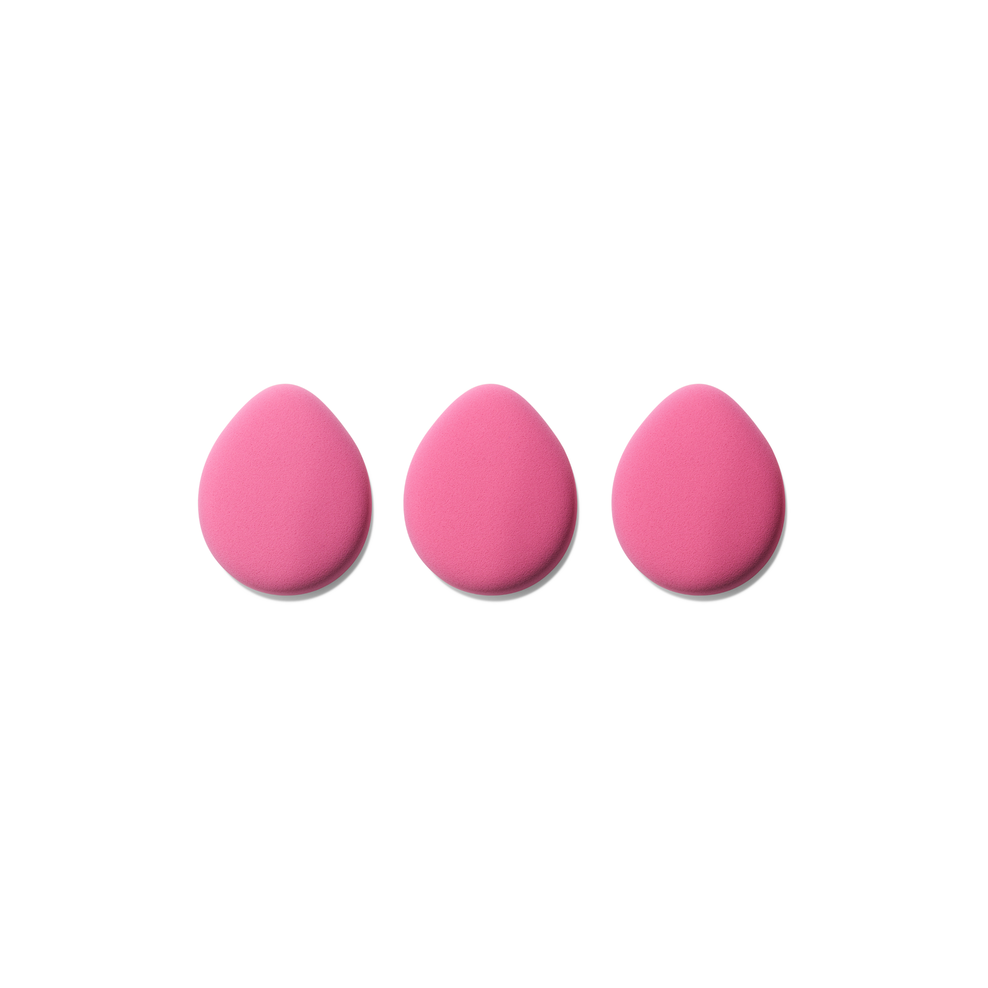 pillow-puff-concealer-sponge-p1 85120_Closed_0743_R.png