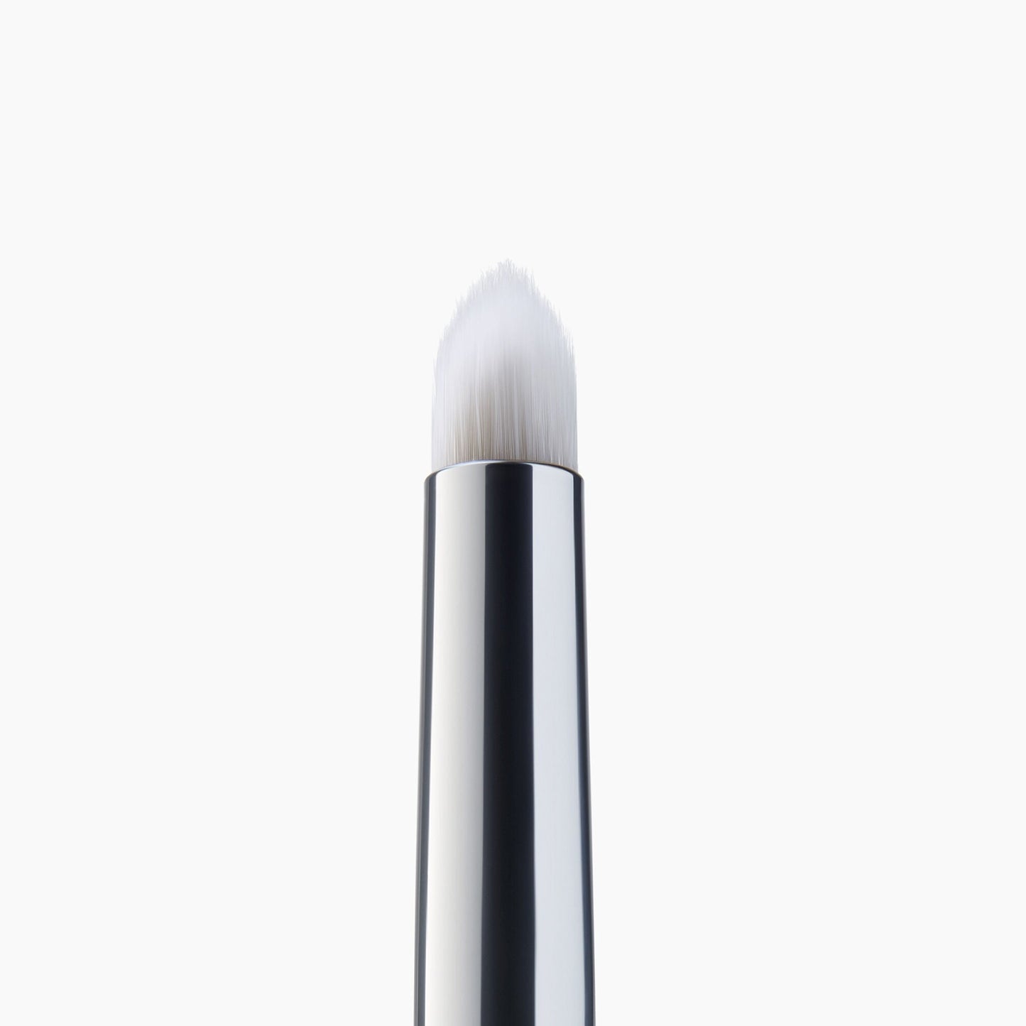 precision-smudge-brush-h2 85311_PrecisionSmudgeBrush_Macro_V2.jpg