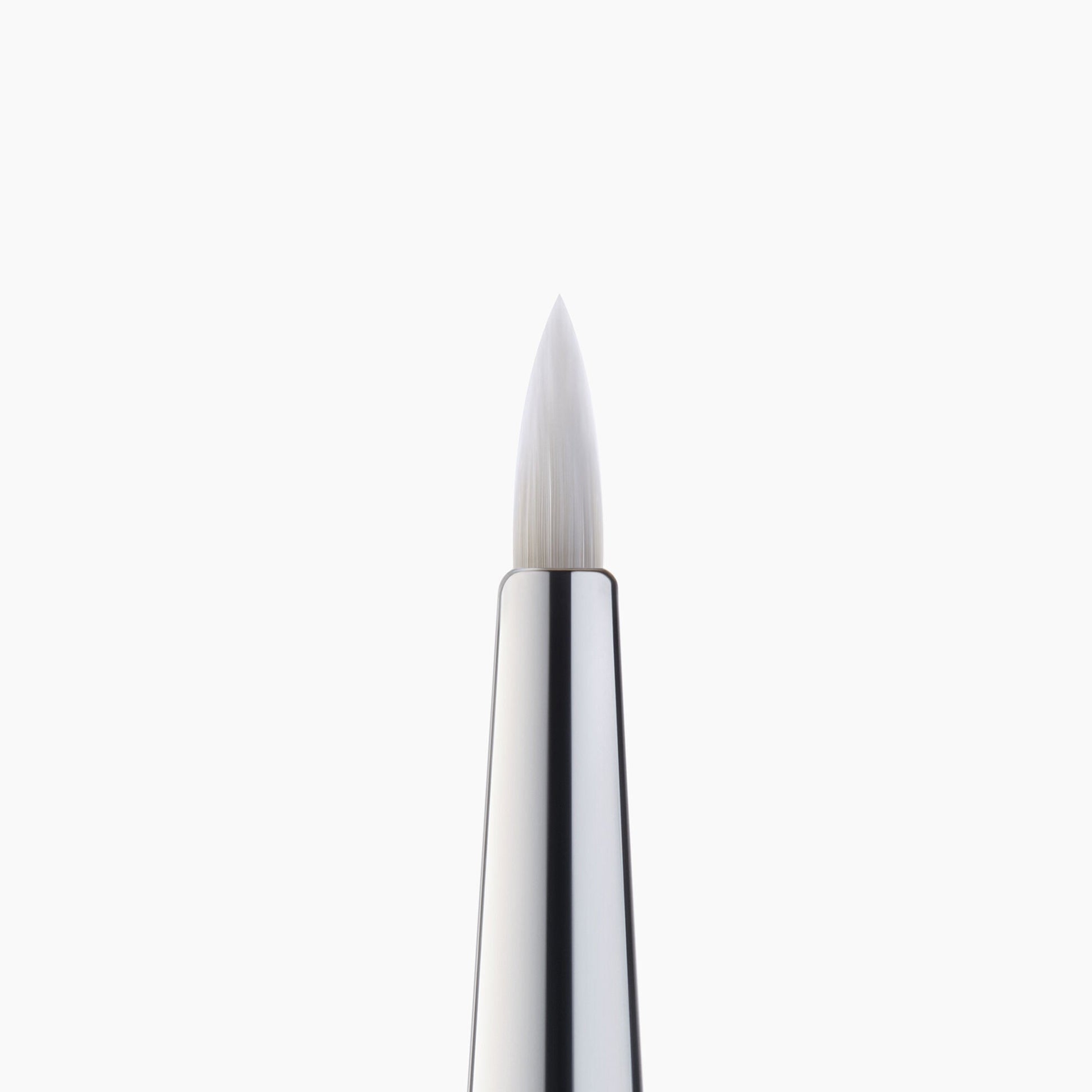 precision-dual-sided-eyebrow-brush-v1 85315_PrecisionEyelinerBrush_Macro_V2.jpg
